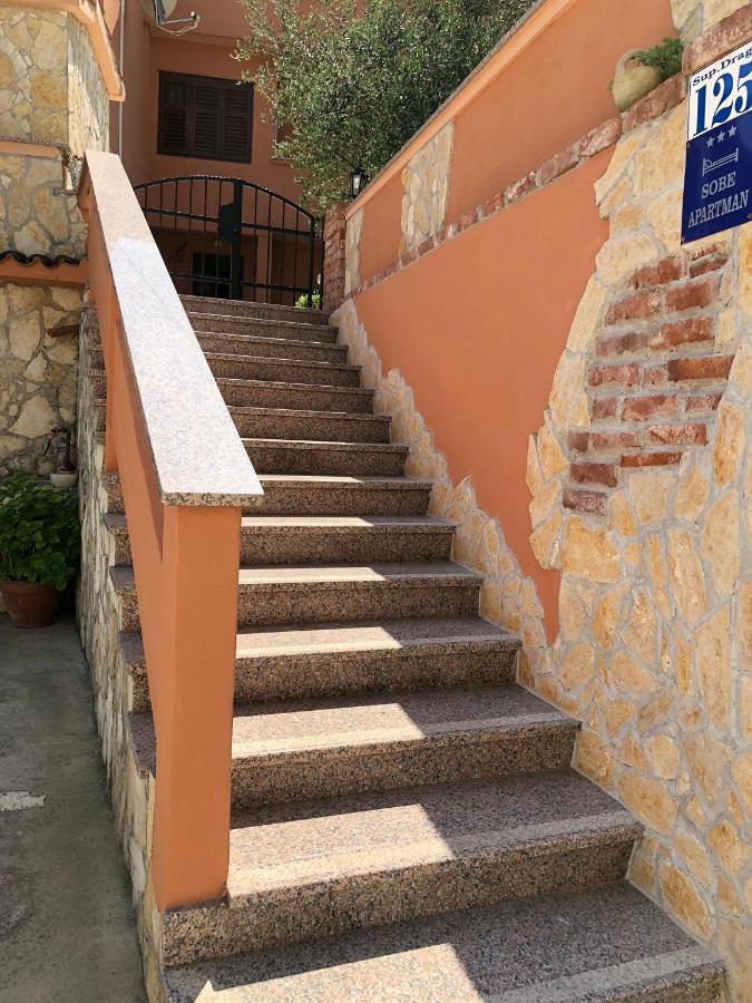 Guesthouse Tariba Supetarska Draga Exterior foto