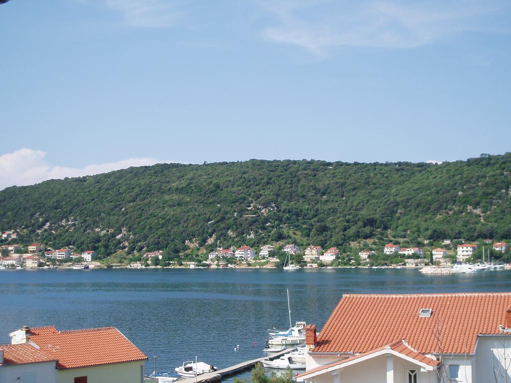 Guesthouse Tariba Supetarska Draga Exterior foto